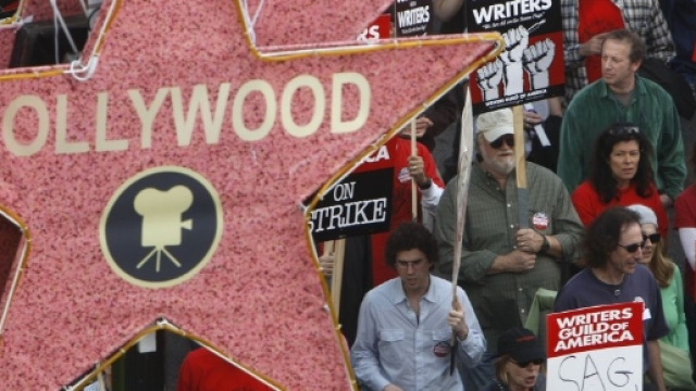 Hollywood : vers une nouvelle gr&egrave;ve des sc&eacute;naristes ? - Tout le ... - challenges.fr