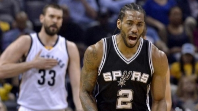 La gioia di Kawhi Leonard, gli Spurs passano il turno (via Bleacher Report)