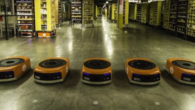 Mille robot impiegati nel nuovo magazzino Amazon di Passo Corese, affiancheranno 1200 dipendenti