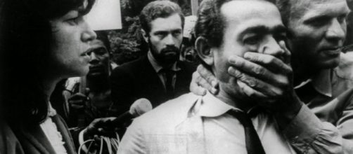 Tierra tiembla, Rocha, tricontinental Reina Sofia