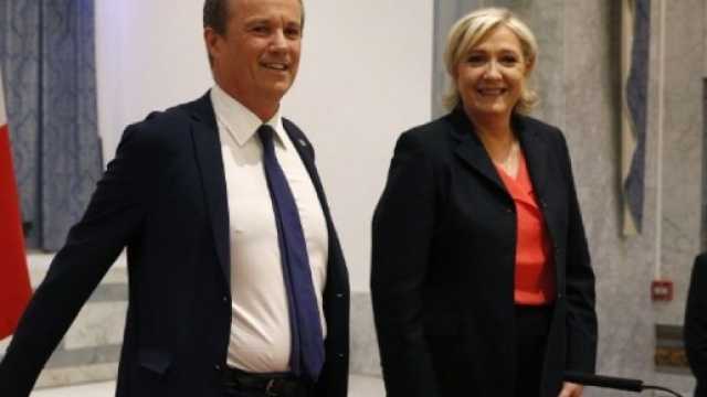 Ces membres de Debout la France qui l&acirc;chent Nicolas Dupont-Aignan ... - challenges.fr