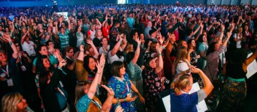 LuLaRoe is making millennial moms rich - Business Insider - businessinsider.com