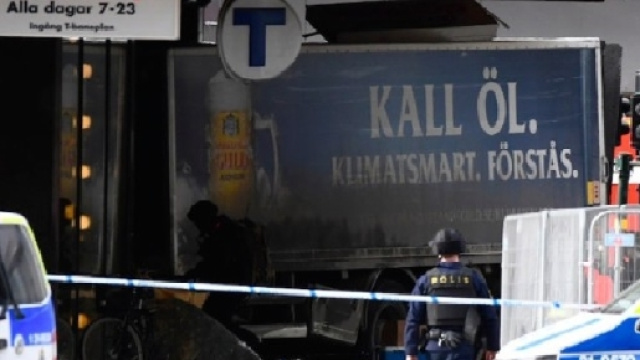 Attacco terroristico con tir a Stoccolma