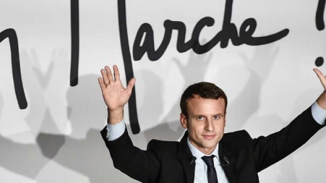 Brillant, &eacute;narque, banquier. Macron fait des jaloux car on n'aime pas la r&eacute;ussite pour les autres en France.