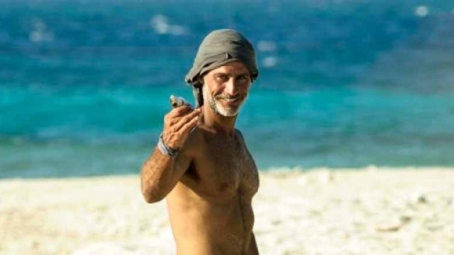 Raz Degan ritrova il sorriso sull'Isola dei Famosi. Guarda le foto ... - oggi.it