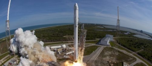 to launch a rocket into space... and then land it on a ship at sea - phys.org