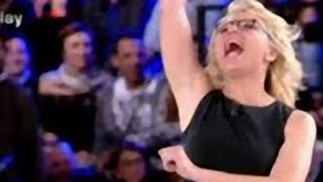 Amici vince contro la finale di Ballando con le Stelle.