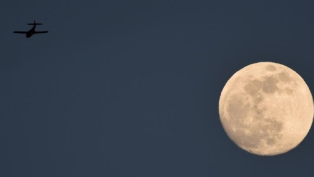 Ce lundi, la Lune sera g&eacute;ante - Science - RFI - rfi.fr