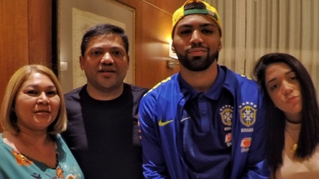 Gabigol si carica in famiglia, ma col padre avr&agrave; parlato anche di ... - fcinter1908.it