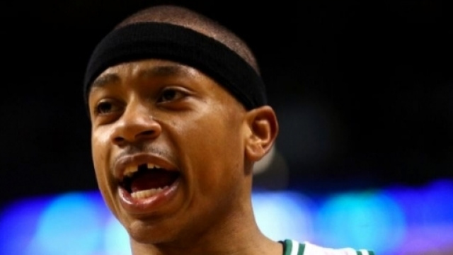Il povero Isaiah Thomas senza un dente (AFP Photo/Maddie Meyer)