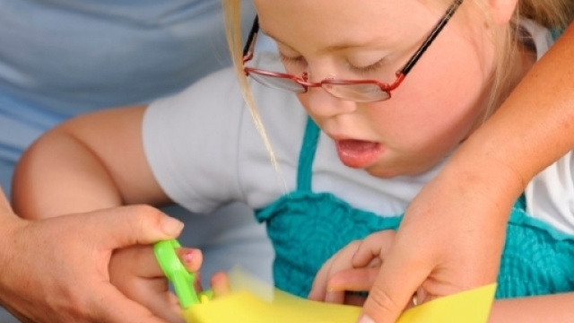 Comune condannato per aver tolto ore di sostegno ad alunna disabile