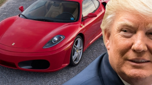 Donald Trump, venduta all'asta la sua Ferrari