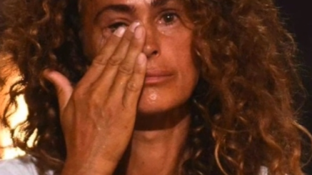 Lacrime incontenibili per la de Grenet