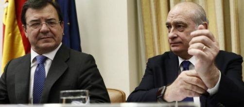 Fern&aacute;ndez D&iacute;az comparece en el Congreso para dar explicaciones sobre las escuchas en Interior. V&iacute;a elconfidencial.com