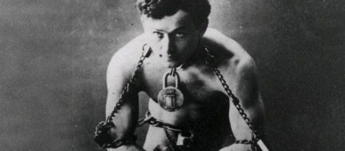 Harry Houdini. Citas, frases c&eacute;lebres, biograf&iacute;a, efem&eacute;rides. - loff.it