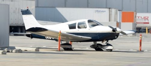 Pilot arrested on suspicion of being drunk after emergency landing ... - bakersfieldnow.com