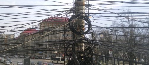 Tokio una ciudad llena de cables el&eacute;ctricos aereos