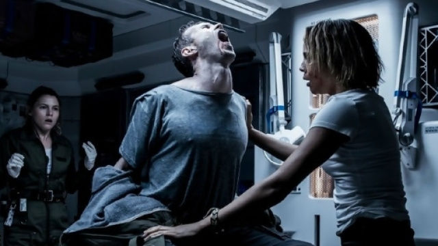 Alien Covenant : Ridley Scott se dit pr&ecirc;t pour 6 autres films Alien - jeuxactu.com