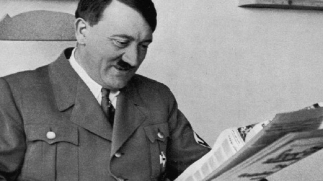 Immagine da colorare di Hitler sui libri: indignazione in Olanda e Belgio