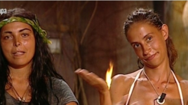 L'Isola dei Famosi 2017: Malena sbugiarda Simone Susinna