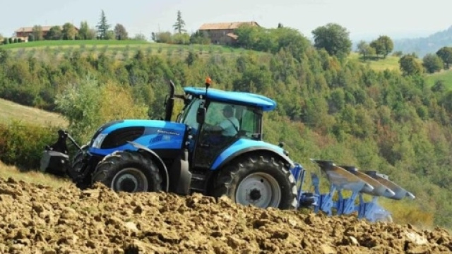 Patentino trattori rinviato al 31 dicembre 2017.