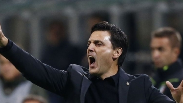 Vincenzo Montella, allenatore Milan. Per lui potrebbe arrivare Kijaer in difesa