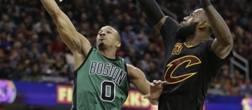 Avery Bradley compliments LeBron James... - www.facebook.com/MJOAdmin