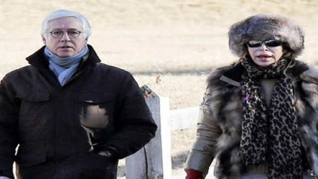 Daniela Zuccoli, la vedova del grande Mike, con il suo nuovo cavaliere