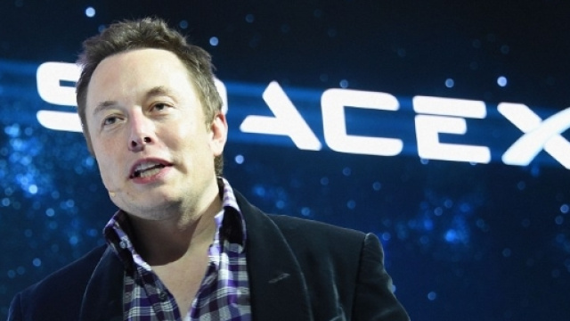 Lancio SpaceX: tagliate immagini relative a UFO? - dailymail.co.uk