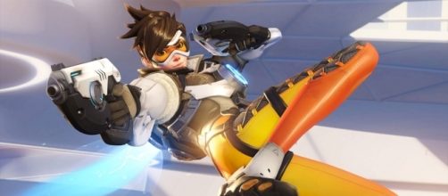 Tracer, h&eacute;roe de Overwatch, t&iacute;tulo de Blizzard