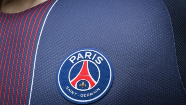 Club : Le PSG officialise le maillot domicile 2016/2017 | CulturePSG - culturepsg.com