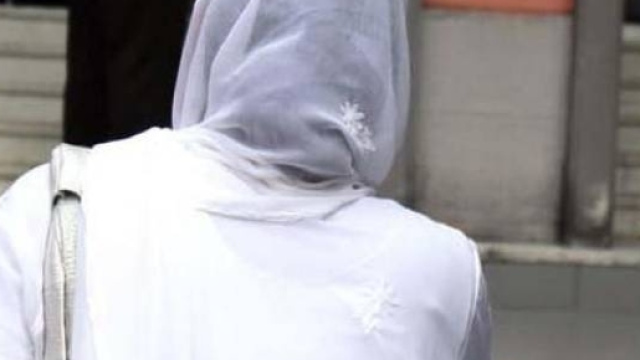 Ragazza egiziana cerca il suicidio per evitare un matrimonio combinato