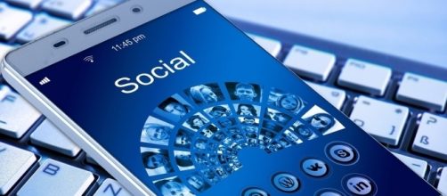 Photo via PIxabay by Geralt / Public Domain