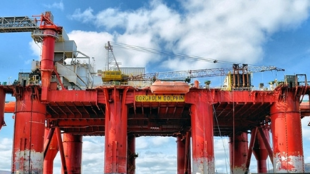 Du p&eacute;trole en Algarve ? Et nos plages !