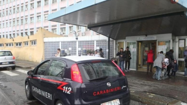 Due impiegati dell'ospedale fumavano marijuana e rubavano giochi ai bambini