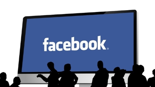 Facebook: il futuro porter&agrave; la scrittura telepatica e l&rsquo;ascolto epidermico