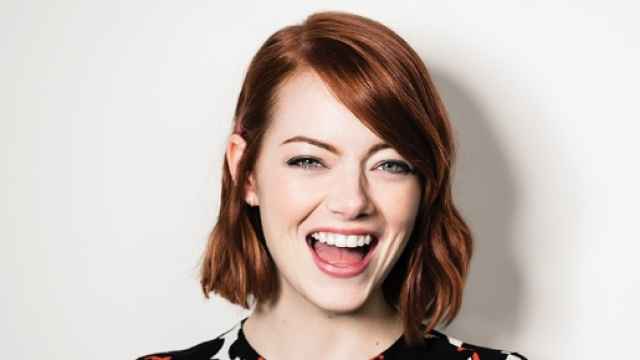 Giovane ricrea scena iniziale La La Land per invitare Emma Stone al ballo della scuola.