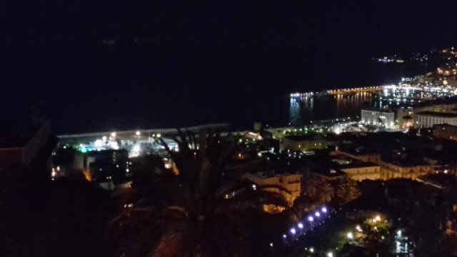 Il porticciuolo di Mergellina e la Rotonda Diaz a Napoli, dove &egrave; stato ritrovato il cadavere. Foto Giacomo Nardone.
