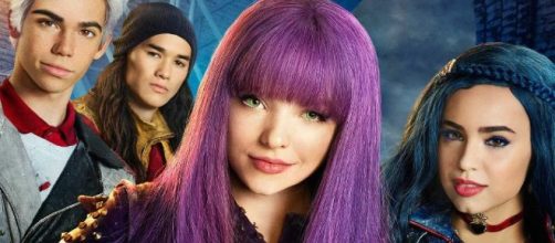 Dove Cameron, Sofia Carson, Cameron Boyce & BooBoo Stewart- Descendants 2