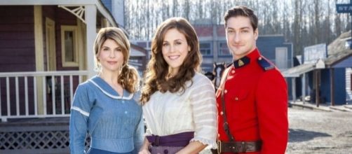 Hallmark Renews WHEN CALLS THE HEART For Season 5 | SEAT42F - seat42f.com