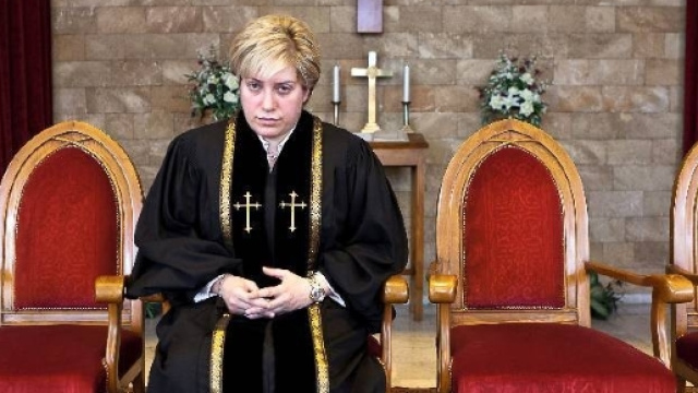 Rola Sleiman, primo pastore donna della chiesa presbiteriana araba. Foto: sydsvenskan.se.