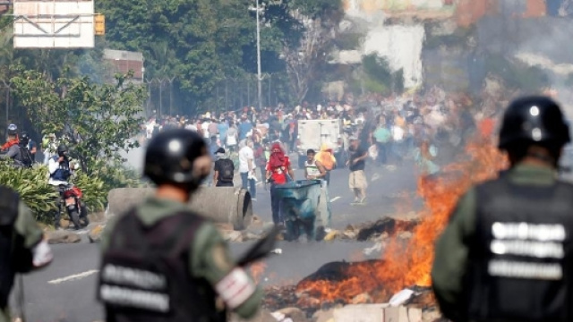 Venezuela, continuano le proteste con marce organizzate in occasione del primo maggio | Euronews - euronews.com