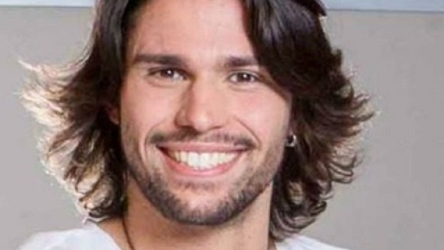 Luca Onestini e gli auguri che fanno arrabbiare gli spettatori