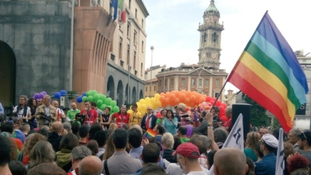 OndaPride: le immagini pi&ugrave; belle dei 5 pride di oggi - gaypost.it