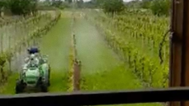 Pesticidi vicino un'abitazione civile.