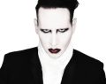 Marilyn Manson in una nuova, folle interpretazione