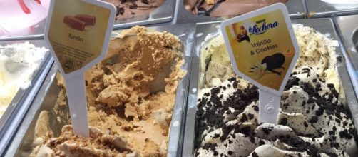 An ice cream shop near Plaza de Espa&ntilde;a -- photo taken by author.