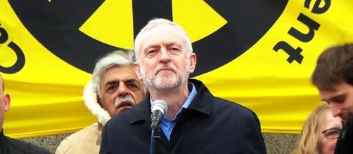 http://blog.chrisworfolk.com/wp-content/uploads/2016/08/jeremy-corbyn.jpg