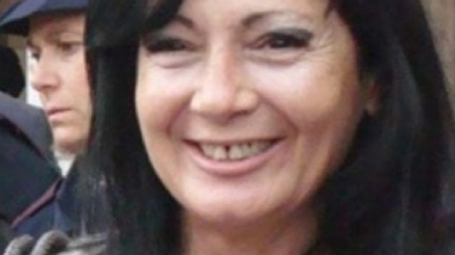 Arrestata la presidente dell'Associazone antiracket Salento, Maria Antonietta Gualtieri, e con lei altre 3 persone.