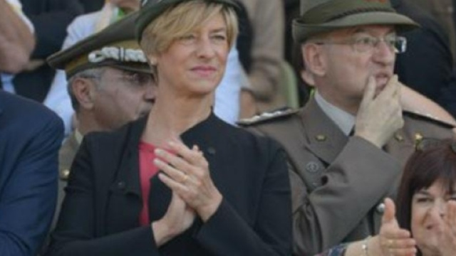 Leva obbligatoria: ministro Pinotti favorevole a una reintroduzione